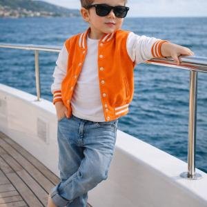 Unisex stylish sweat shirt over coat