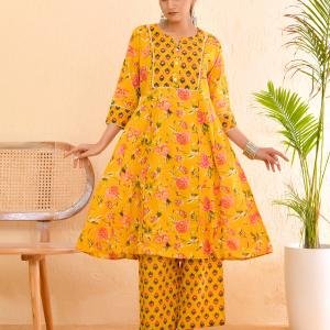 🌸 Women Cotton Floral Printed Anarkali Kurta Palazzo Set