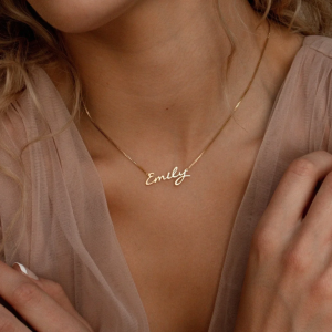 Customized Callie Name Necklace With Box Chain