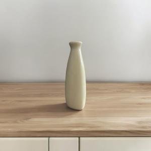 VIBHSA Triangular Shape Botle Ceramic Vase, Flower Vase, Pampas Grass Vase, Vase for Money Plant Live