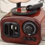 Retro Classic Vintage Phonograph Player Design Portable Bluetooth Speaker with Retro Look Strong Bass