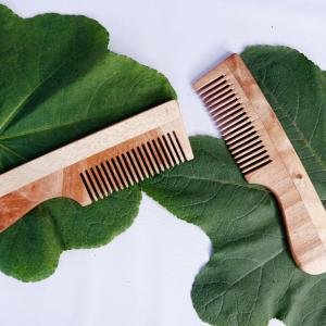 Neem Wooden Comb – Natural Hair Care Solution