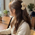 🎀 Matte Bow Hair Claw