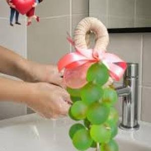 Mathana Handcrafted Grape Hanging Soap for Bathroom & Wash Basin, Decorative 15-Ball Hand Wash with Jute Thread, Pink Ribbon